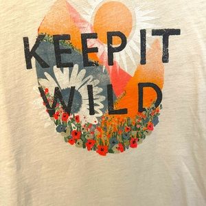 Fun earthy t shirt. Worn twice. Comfy wear. Pair with shorts or pants.